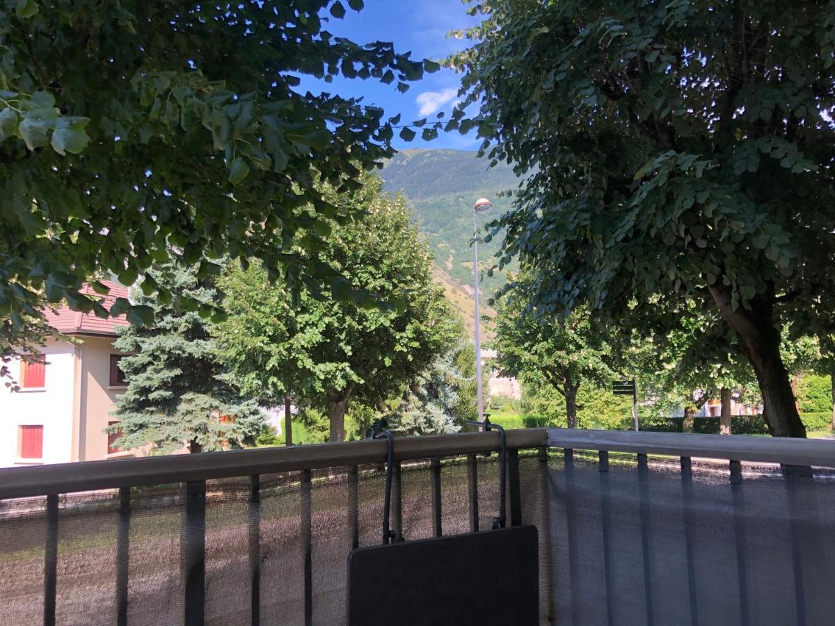 Appartement Cosy Proche De La Gare Saint-Jean-de-Maurienne Kültér fotó